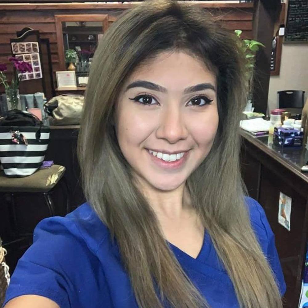 Meet your Posher, Karina